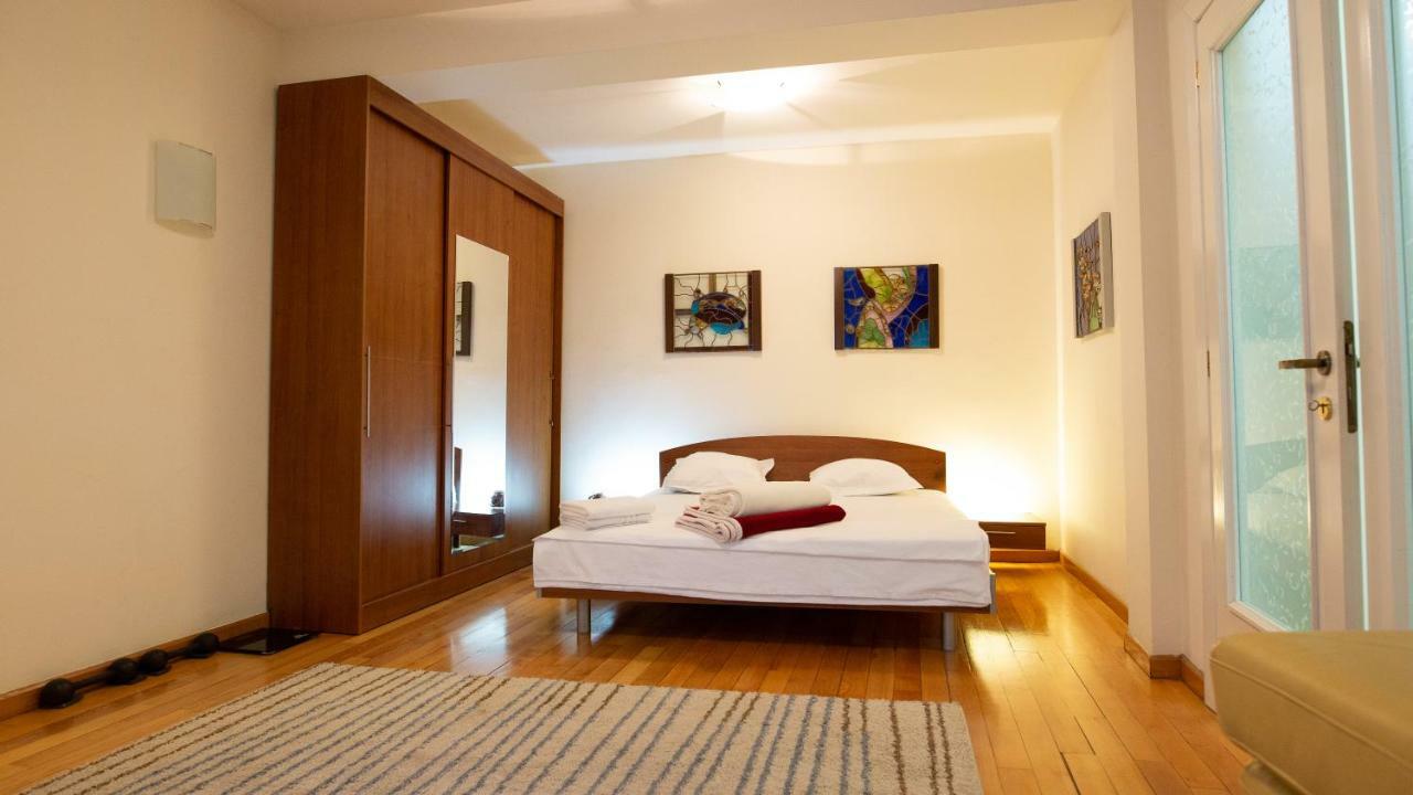 Nicole'S Apartment Bucureşti Eksteriør bilde